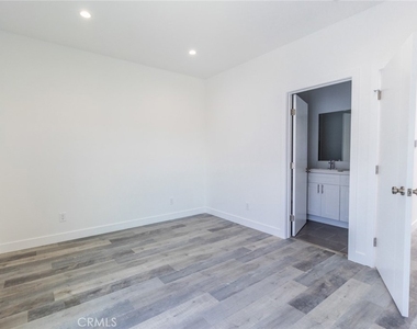 5144 Riverton - Photo Thumbnail 23