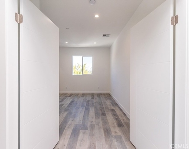 5144 Riverton - Photo Thumbnail 14