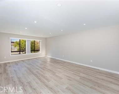 835 E Lomita - Photo Thumbnail 4