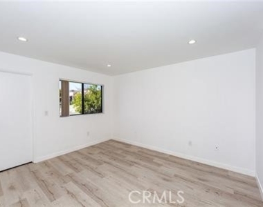 835 E Lomita - Photo Thumbnail 8