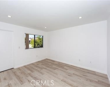835 E Lomita - Photo Thumbnail 9