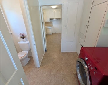 582 N Sunnyslope - Photo Thumbnail 24