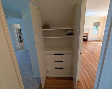582 N Sunnyslope - Photo Thumbnail 30