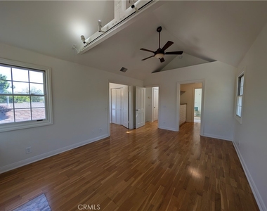 582 N Sunnyslope - Photo Thumbnail 44