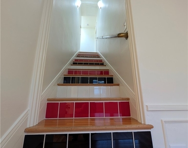 582 N Sunnyslope - Photo Thumbnail 43