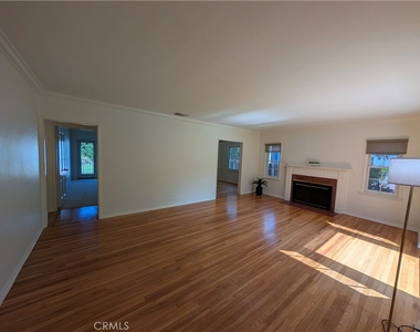 582 N Sunnyslope - Photo Thumbnail 5
