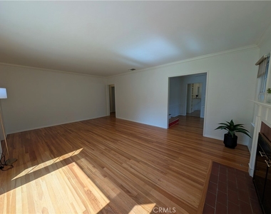 582 N Sunnyslope - Photo Thumbnail 8