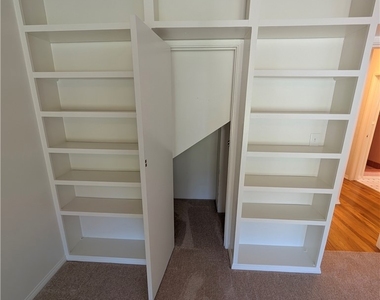 582 N Sunnyslope - Photo Thumbnail 27
