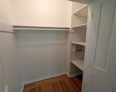 582 N Sunnyslope - Photo Thumbnail 38