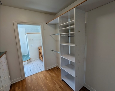 582 N Sunnyslope - Photo Thumbnail 47
