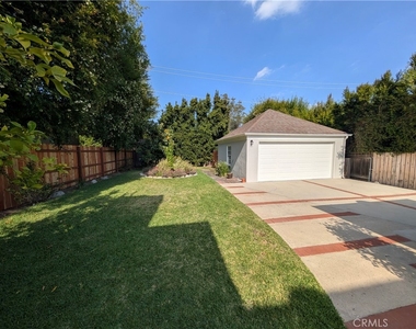 582 N Sunnyslope - Photo Thumbnail 64