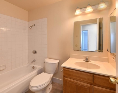 2716 Adeline St - Photo Thumbnail 16