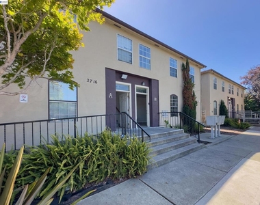 2716 Adeline St - Photo Thumbnail 2