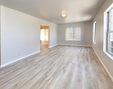 2716 Adeline St - Photo Thumbnail 8