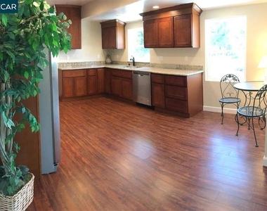 1448 Rosal Ln Front House - Photo Thumbnail 1