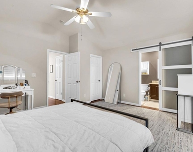 2451 Cherry Hills Drive - Photo Thumbnail 30