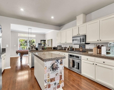 2451 Cherry Hills Drive - Photo Thumbnail 14