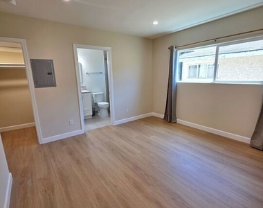 1449 Butler Ave - Photo Thumbnail 10