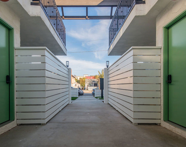 2757 Andreo Avenue - Photo Thumbnail 25