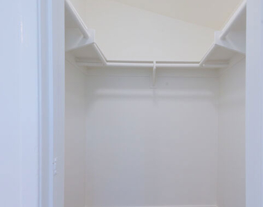 2757 Andreo Avenue - Photo Thumbnail 24