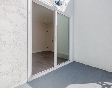 2757 Andreo Avenue - Photo Thumbnail 12
