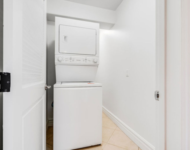 8610 Chalmers Drive - Photo Thumbnail 12