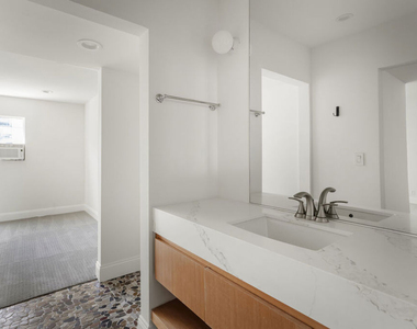 10982 Roebling Avenue - Photo Thumbnail 22