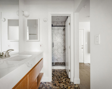 10982 Roebling Avenue - Photo Thumbnail 21