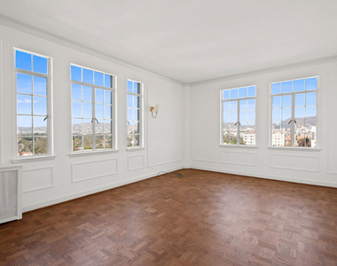 450 N Rossmore Avenue - Photo Thumbnail 13