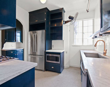 450 N Rossmore Avenue - Photo Thumbnail 6