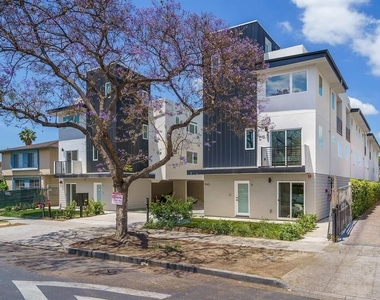 945 N Oxford Avenue - Photo Thumbnail 23