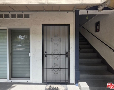 3707 S Canfield Avenue - Photo Thumbnail 8