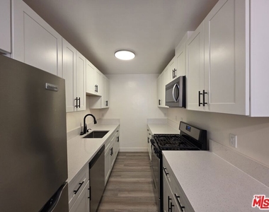 3707 S Canfield Avenue - Photo Thumbnail 40