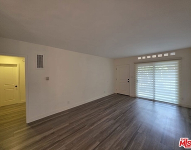 3707 S Canfield Avenue - Photo Thumbnail 11