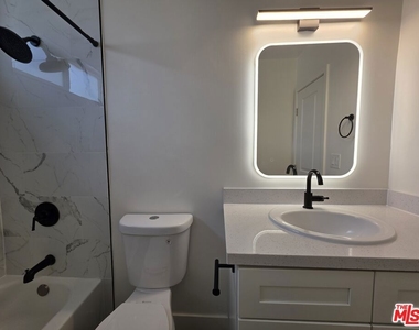 3707 S Canfield Avenue - Photo Thumbnail 47