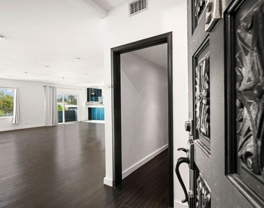 825 S Le Doux Road - Photo Thumbnail 1