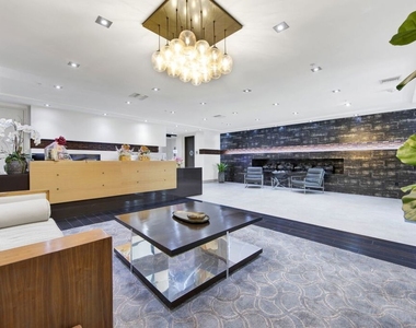 432 N Oakhurst Drive - Photo Thumbnail 2