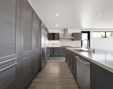 432 N Oakhurst Drive - Photo Thumbnail 4