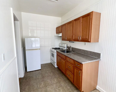 439 N Van Ness Avenue - Photo Thumbnail 3
