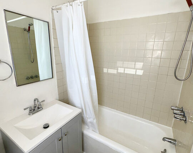 439 N Van Ness Avenue - Photo Thumbnail 7