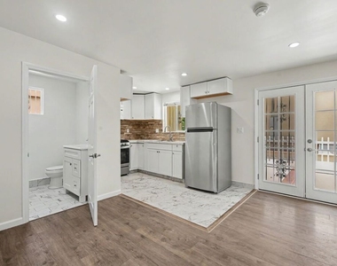 2153 Glendon Avenue - Photo Thumbnail 5