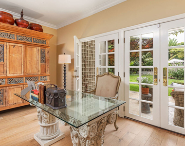 1185 Corsica Drive - Photo Thumbnail 6