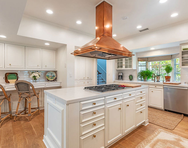 1185 Corsica Drive - Photo Thumbnail 8