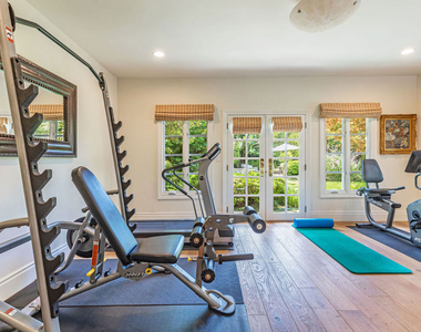 1185 Corsica Drive - Photo Thumbnail 16