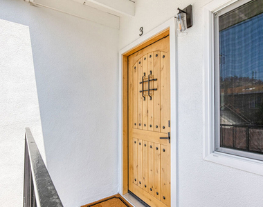 2318 Glover Place - Photo Thumbnail 11