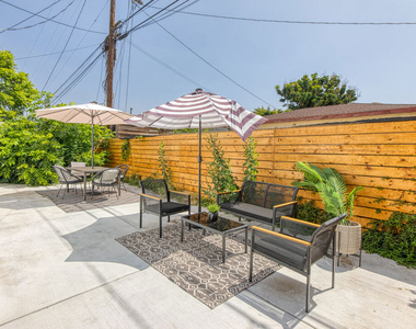 2318 Glover Place - Photo Thumbnail 13