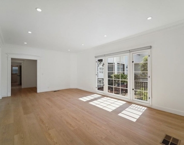 9116 W 3rd Street - Photo Thumbnail 6