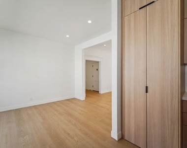 9116 W 3rd Street - Photo Thumbnail 11