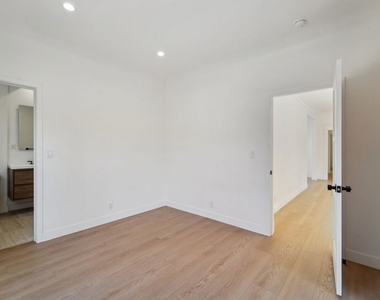 9116 W 3rd Street - Photo Thumbnail 18