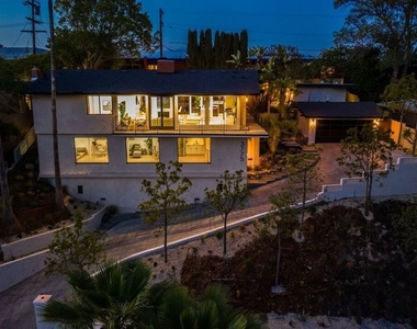 3775 Aloha Street - Photo Thumbnail 18